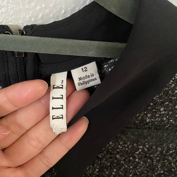 Dress - Picture 3 of 4